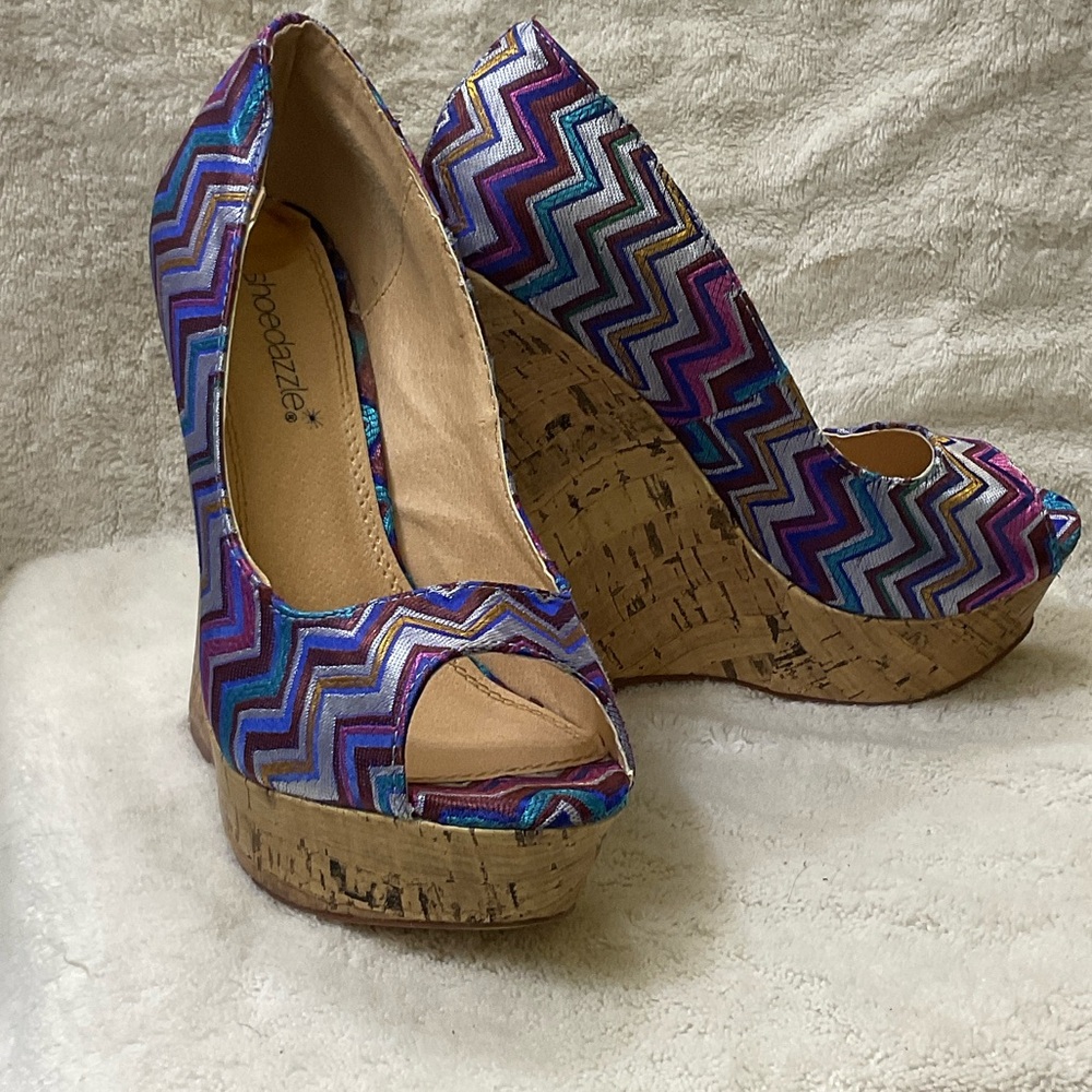 Mossimo Supply Co. Multicolor Zigzag Wedges